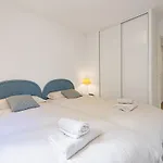 Apartment Splendide En Centre-ville Avec Parking Et Climatisation