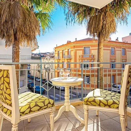 Daire Splendide En Centre-ville Avec Parking Et Climatisation Menton