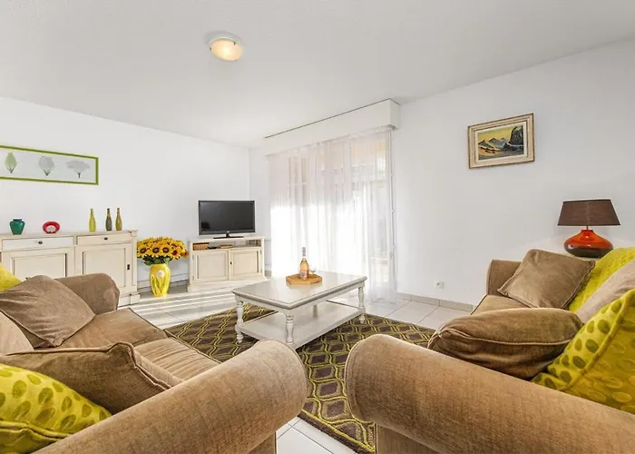 Splendide En Centre-ville Avec Parking Et Climatisation