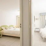 Apartment Splendide En Centre-ville Avec Parking Et Climatisation Menton