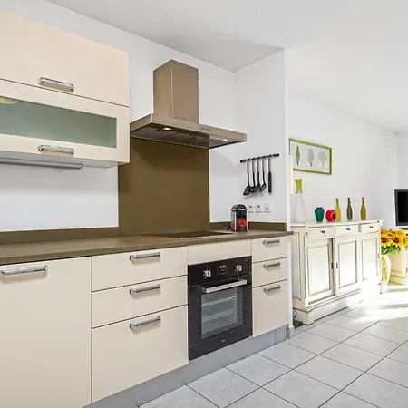 Splendide En Centre-ville Avec Parking Et Climatisation * מנטון