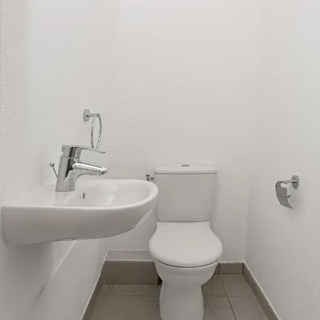 Splendide En Centre-ville Avec Parking Et Climatisation Appartamento *