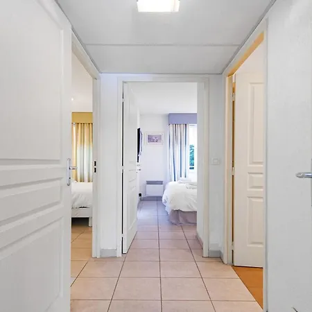 Splendide En Centre-ville Avec Parking Et Climatisation Daire *