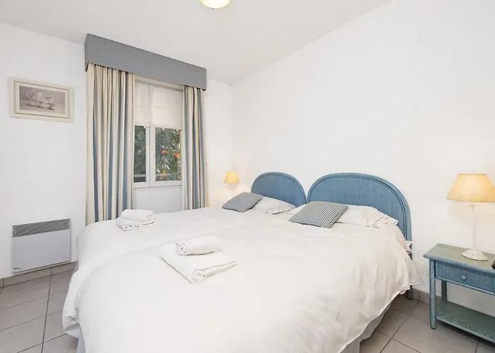 Splendide En Centre-ville Avec Parking Et Climatisation Apartman *