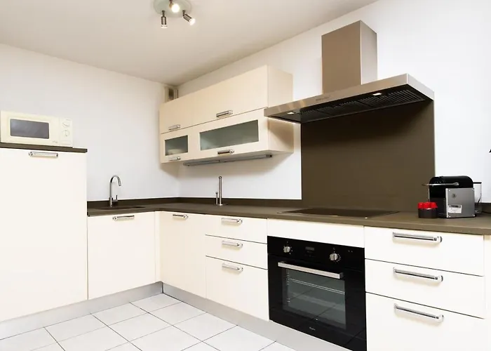 Splendide En Centre-ville Avec Parking Et Climatisation Apartman Menton