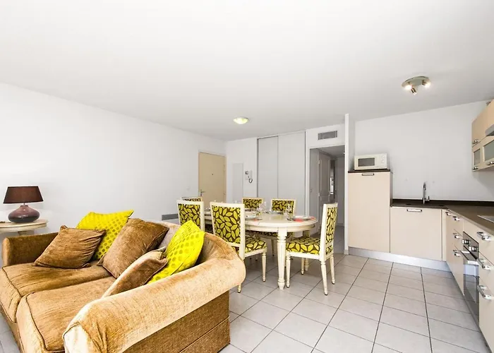 Apartman Splendide En Centre-ville Avec Parking Et Climatisation